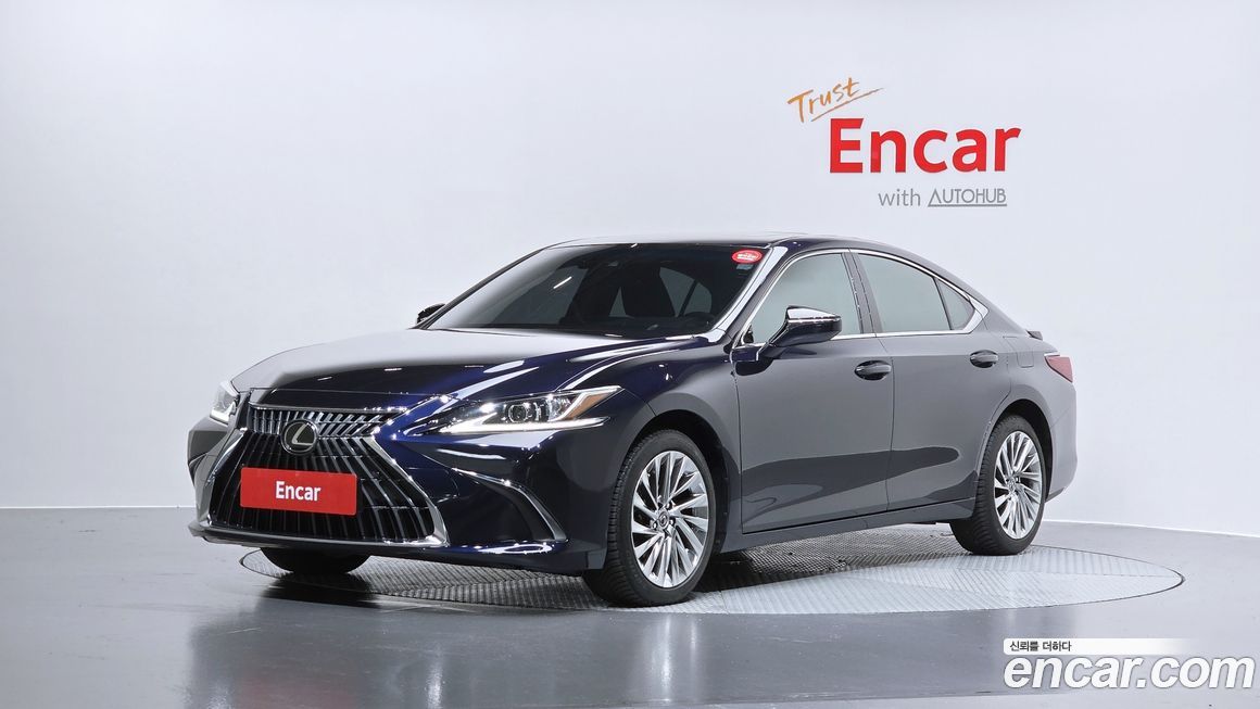 Lexus ES 2023