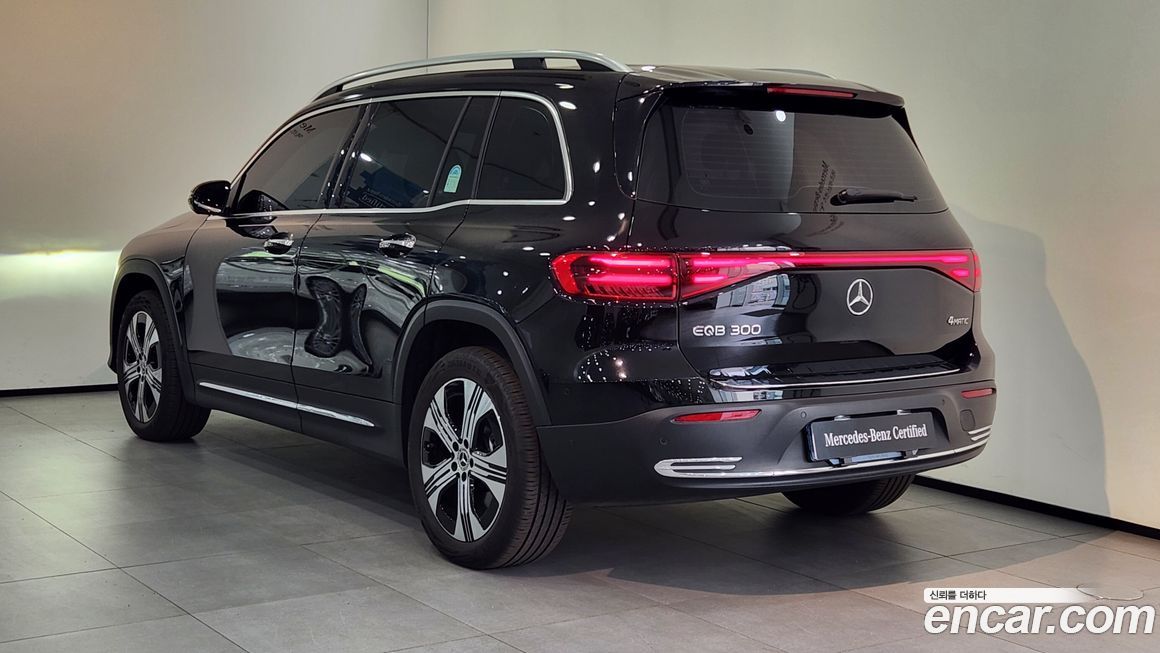 Mercedes-Benz EQB 2026