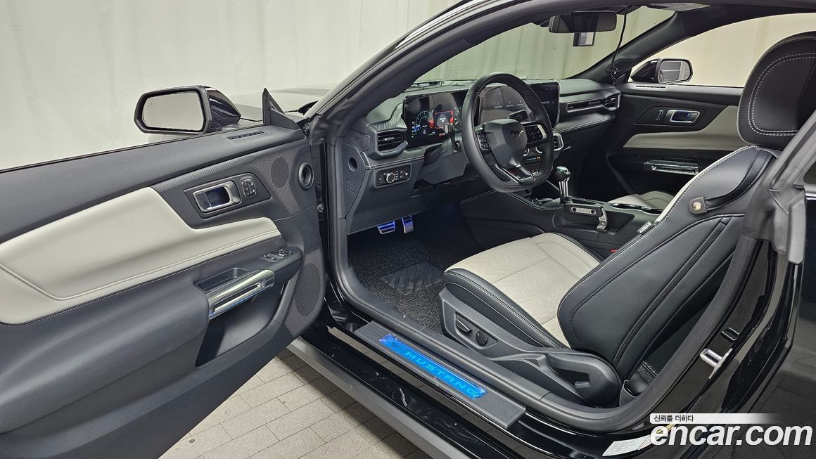 Ford Mustang 2025