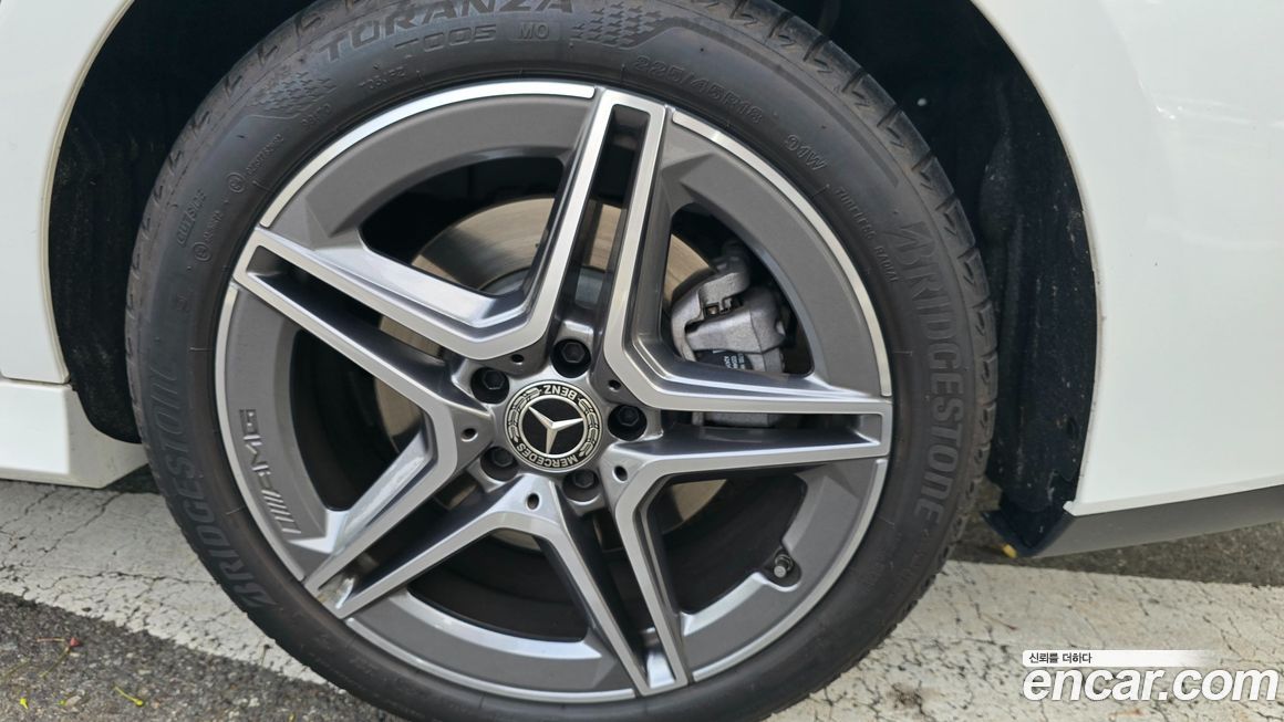 Mercedes-Benz CLA-Class 2024