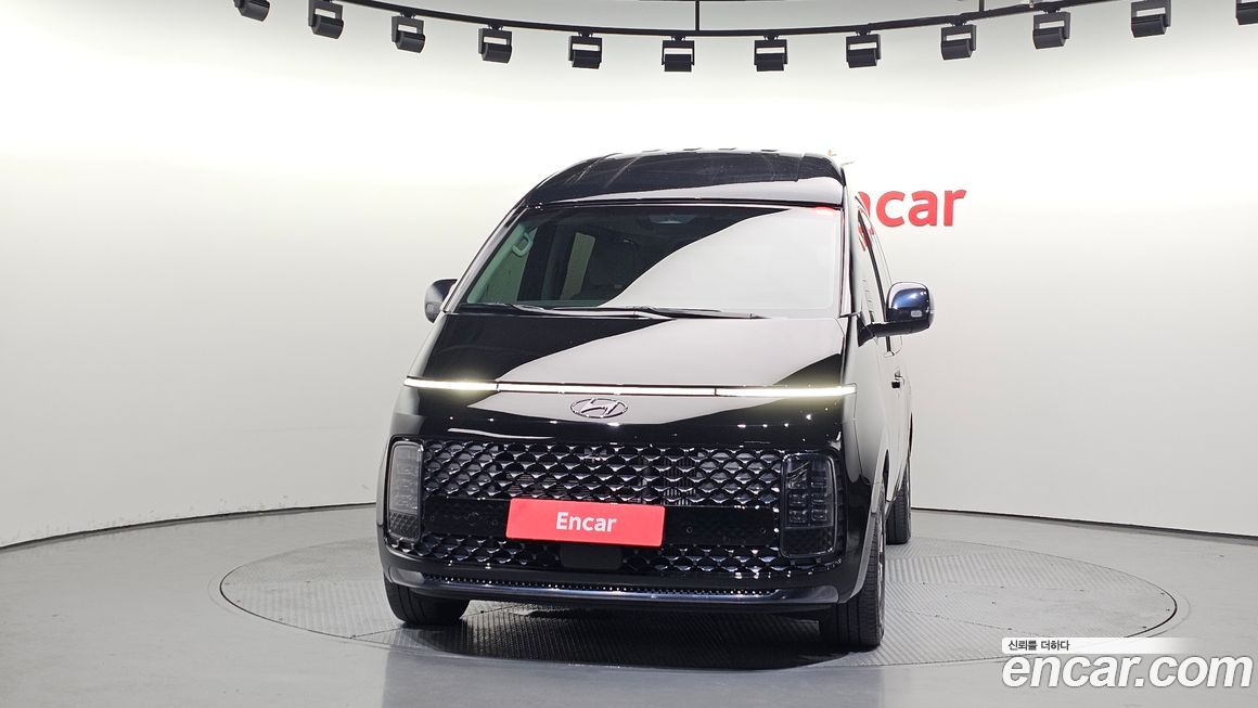 Hyundai Staria 2024