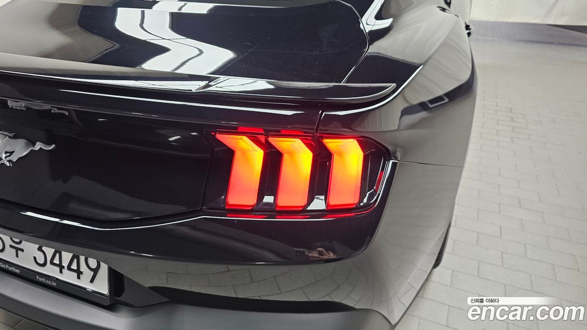 Ford Mustang 2025