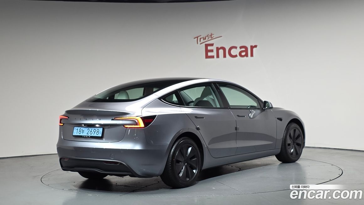 Tesla Model 3 2026