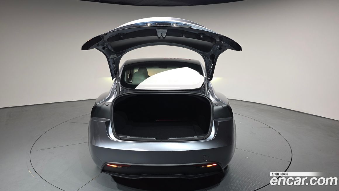 Tesla Model 3 2026