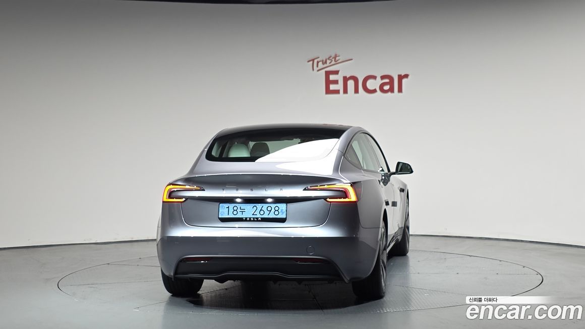 Tesla Model 3 2026