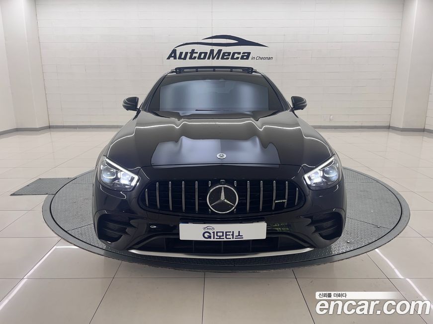Mercedes-Benz E-Class 2022