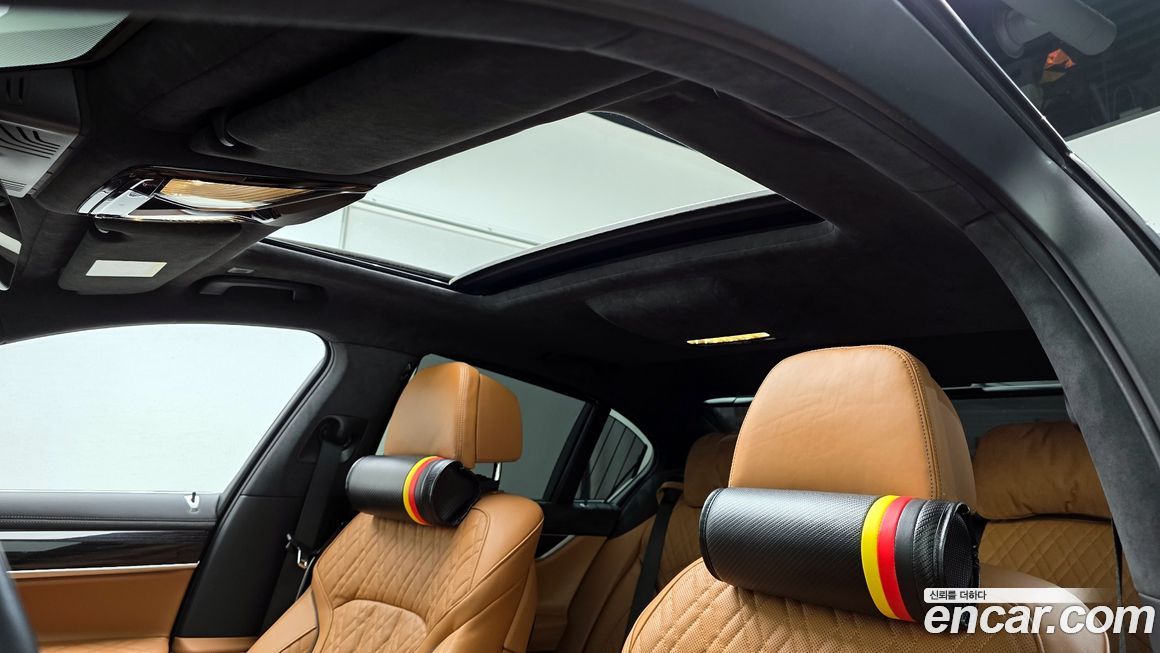 BMW 7-Series 2021