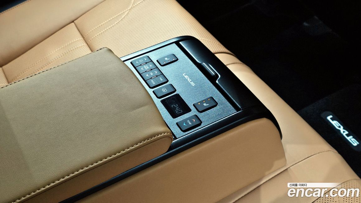 Lexus ES 2023