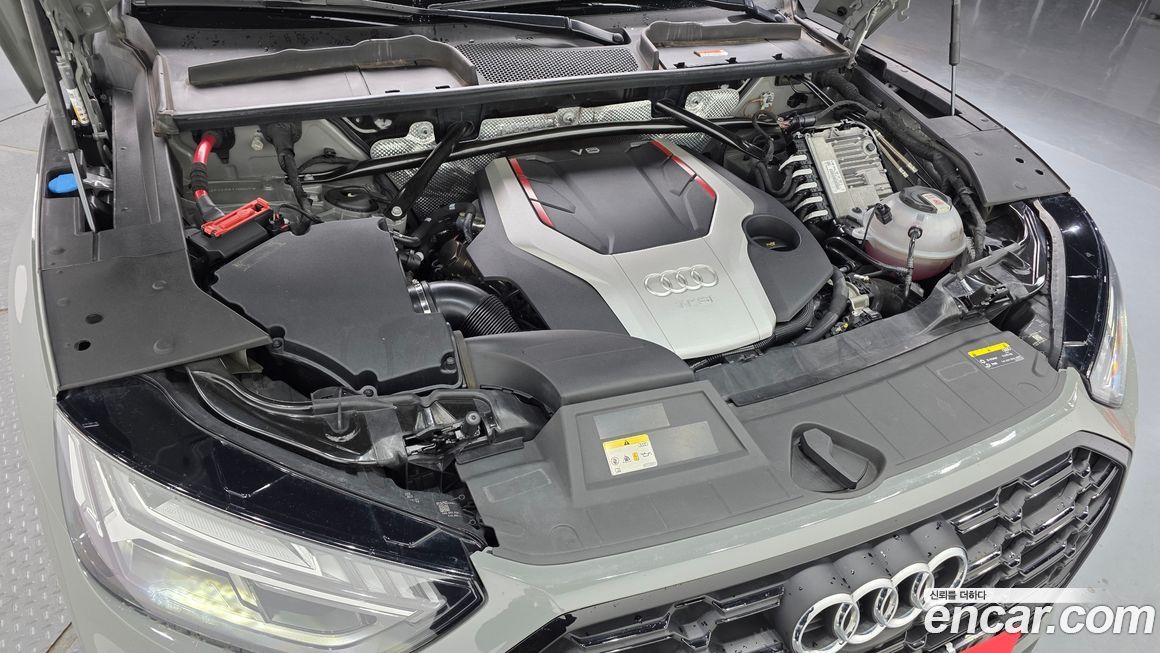 Audi SQ5 2021