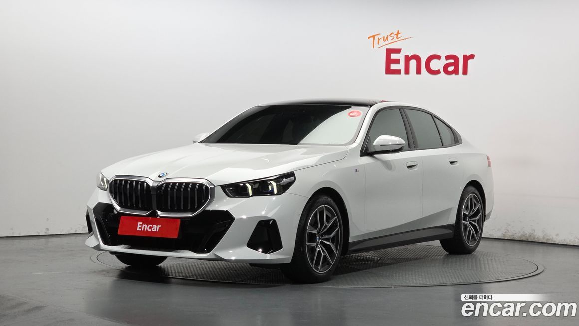 BMW 5-Series 2025