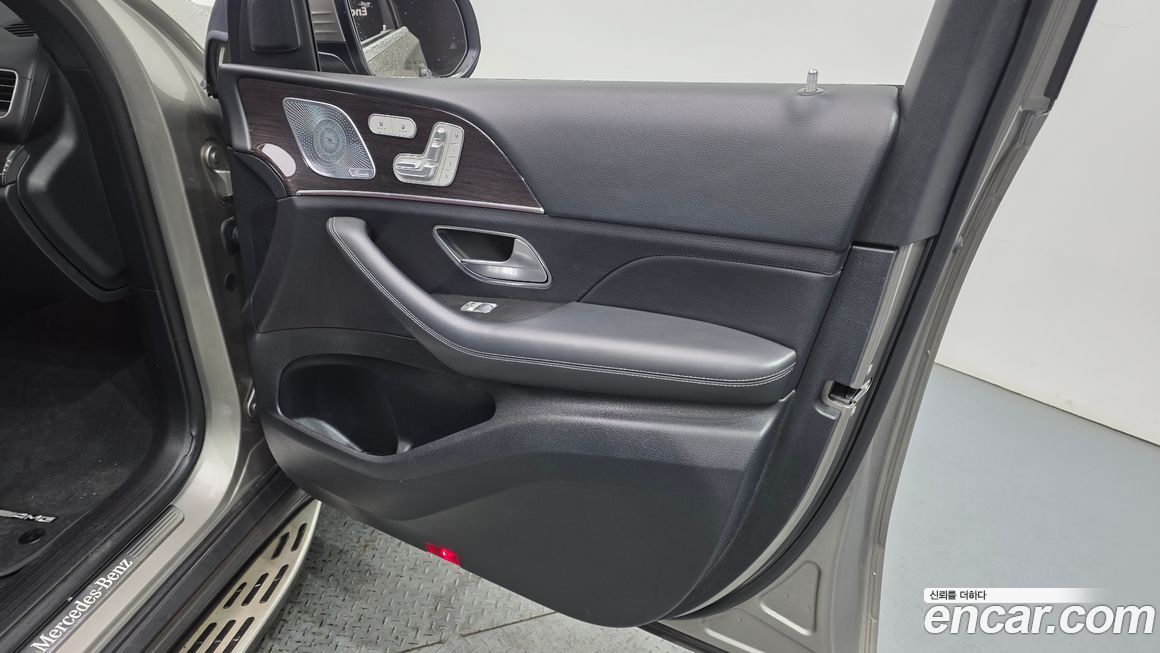 Mercedes-Benz GLE-Class 2021
