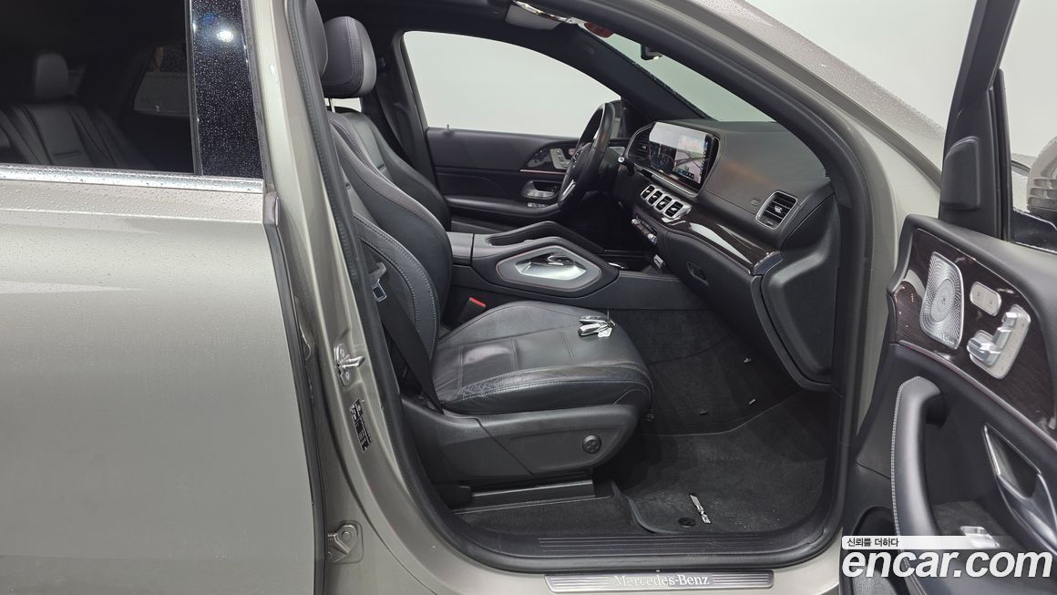 Mercedes-Benz GLE-Class 2021