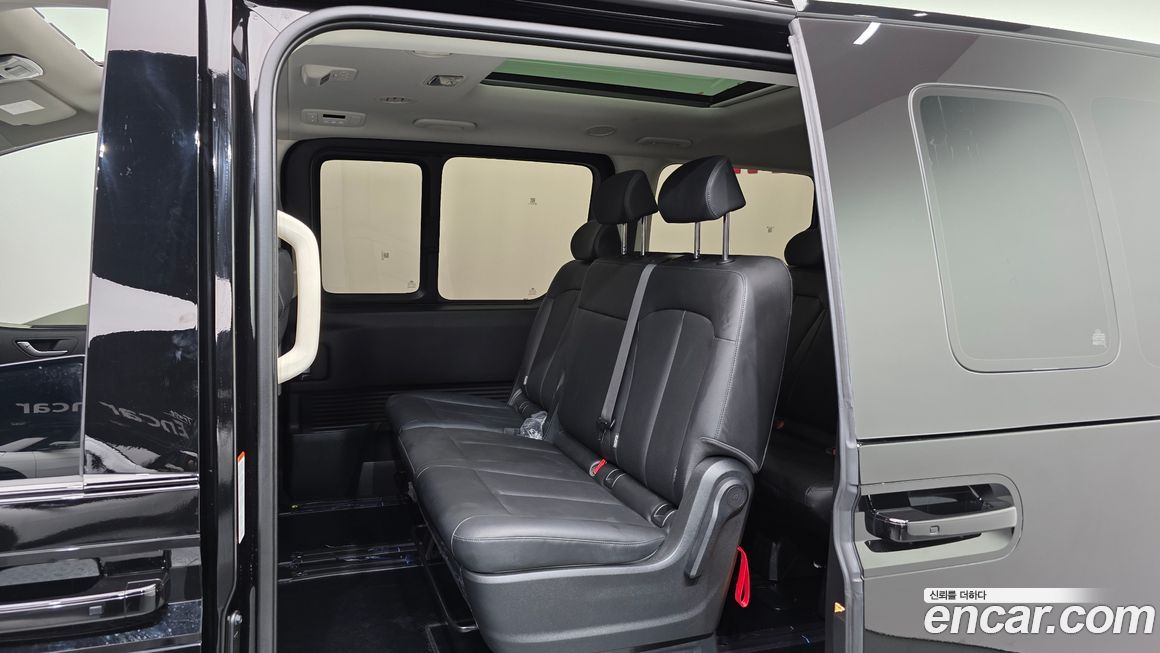 Hyundai Staria 2026