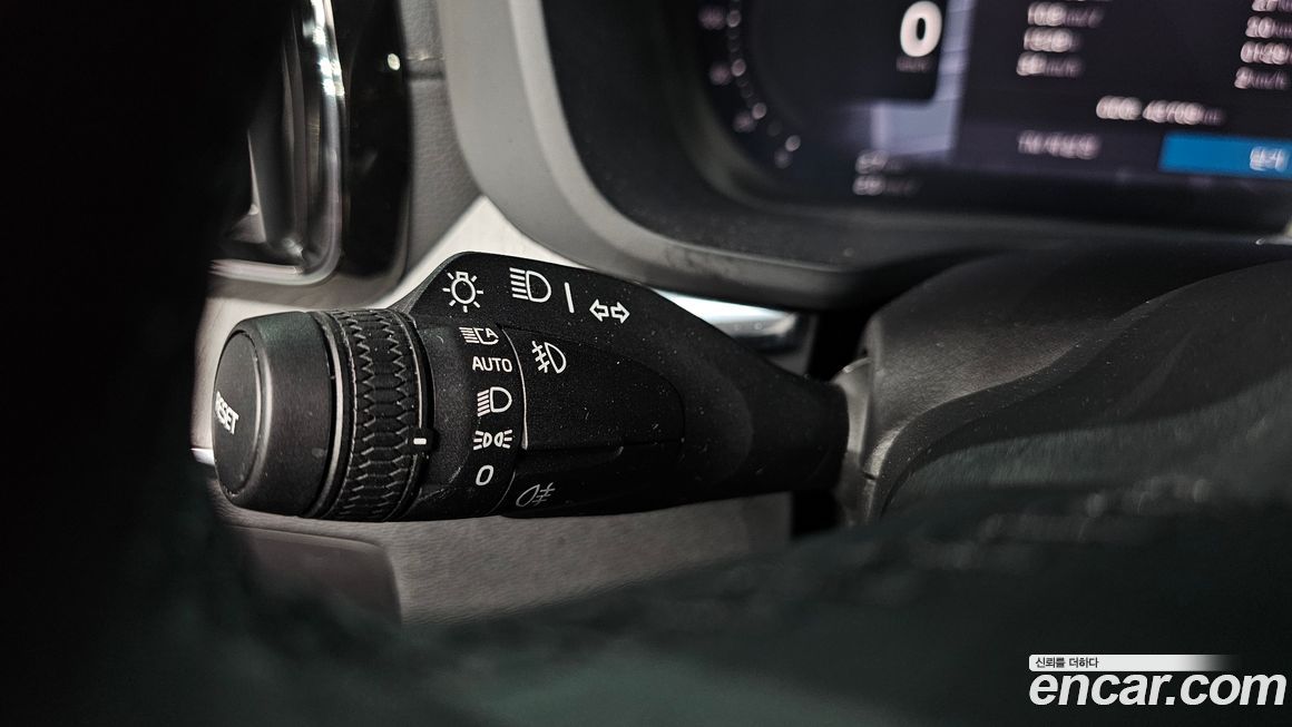 Volvo XC60 2025