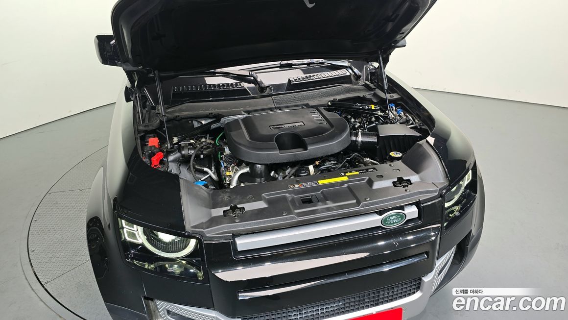 Land Rover Defender 2022