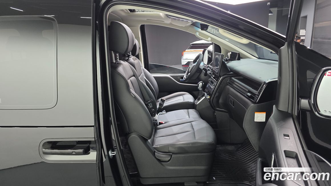 Hyundai Staria 2026