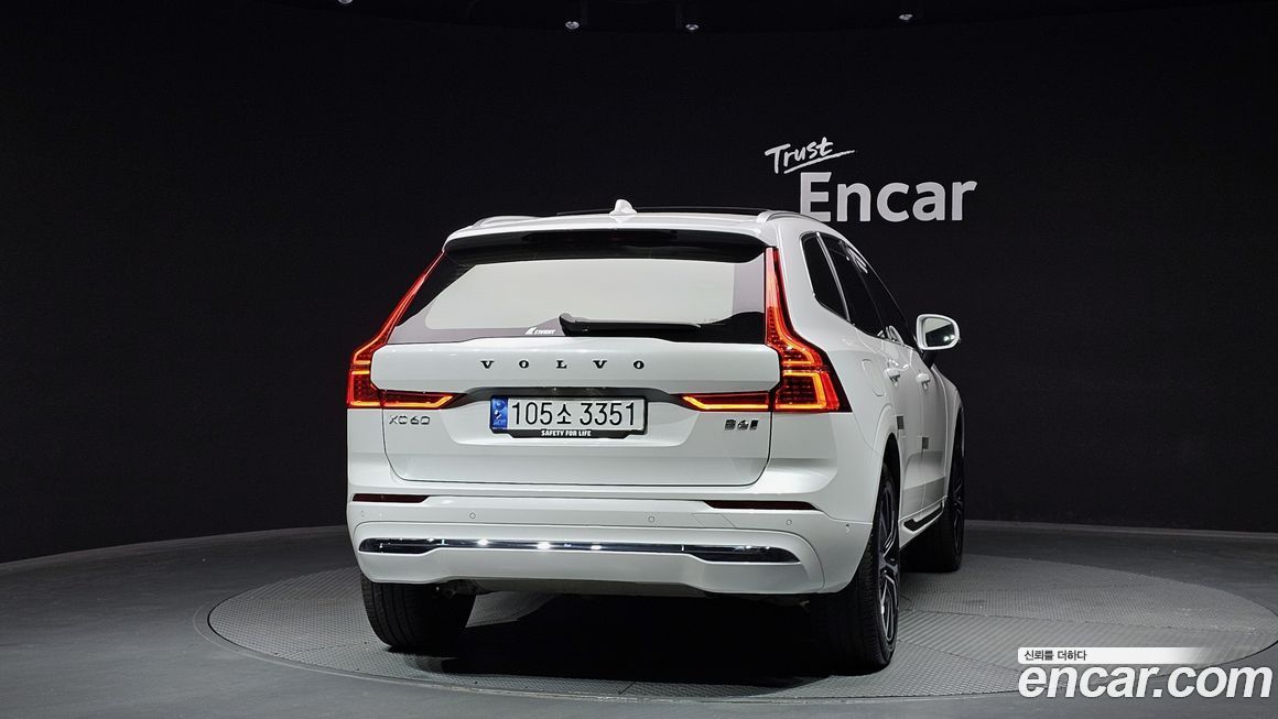 Volvo XC60 2025