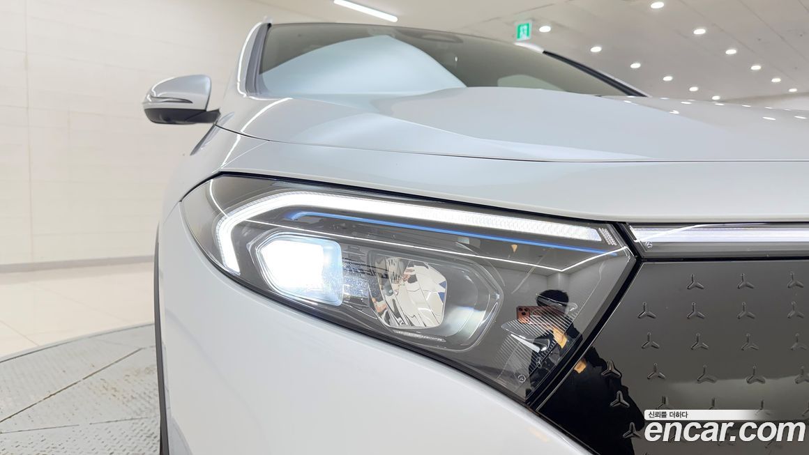 Mercedes-Benz EQA 2025