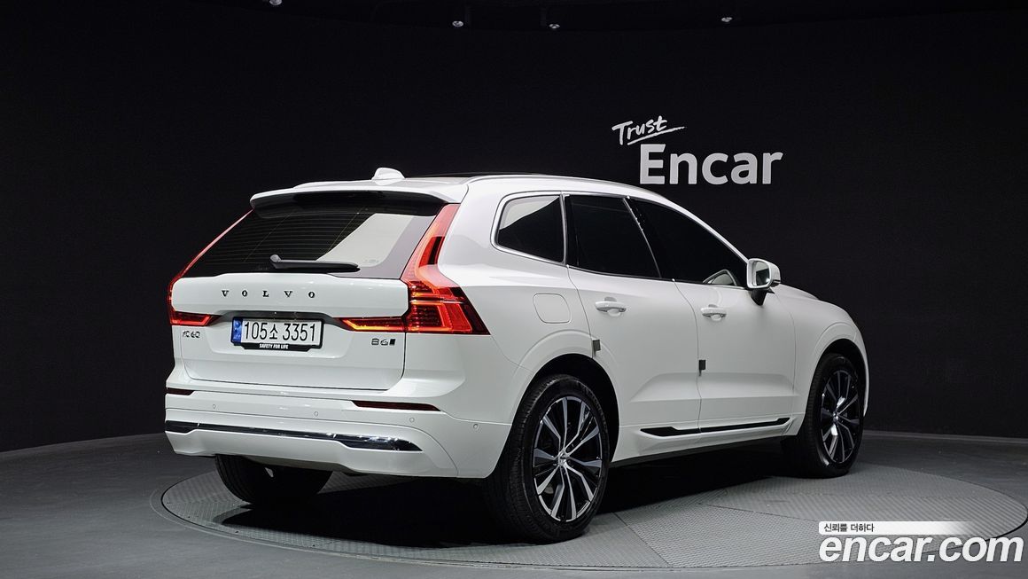 Volvo XC60 2025