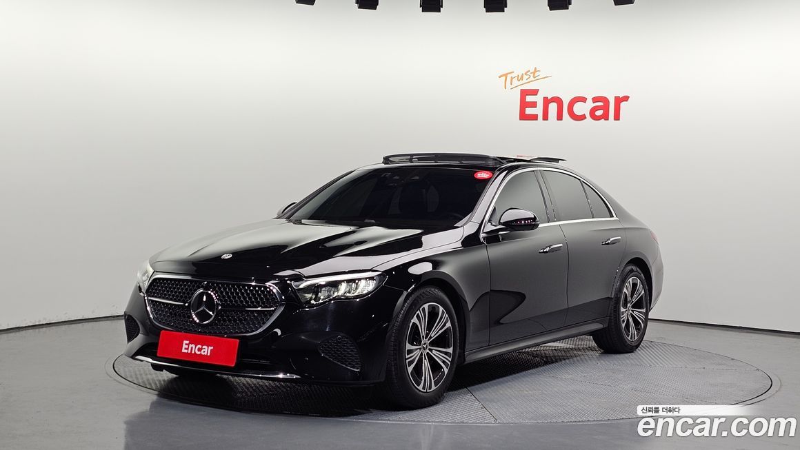 Mercedes-Benz E-Class 2024