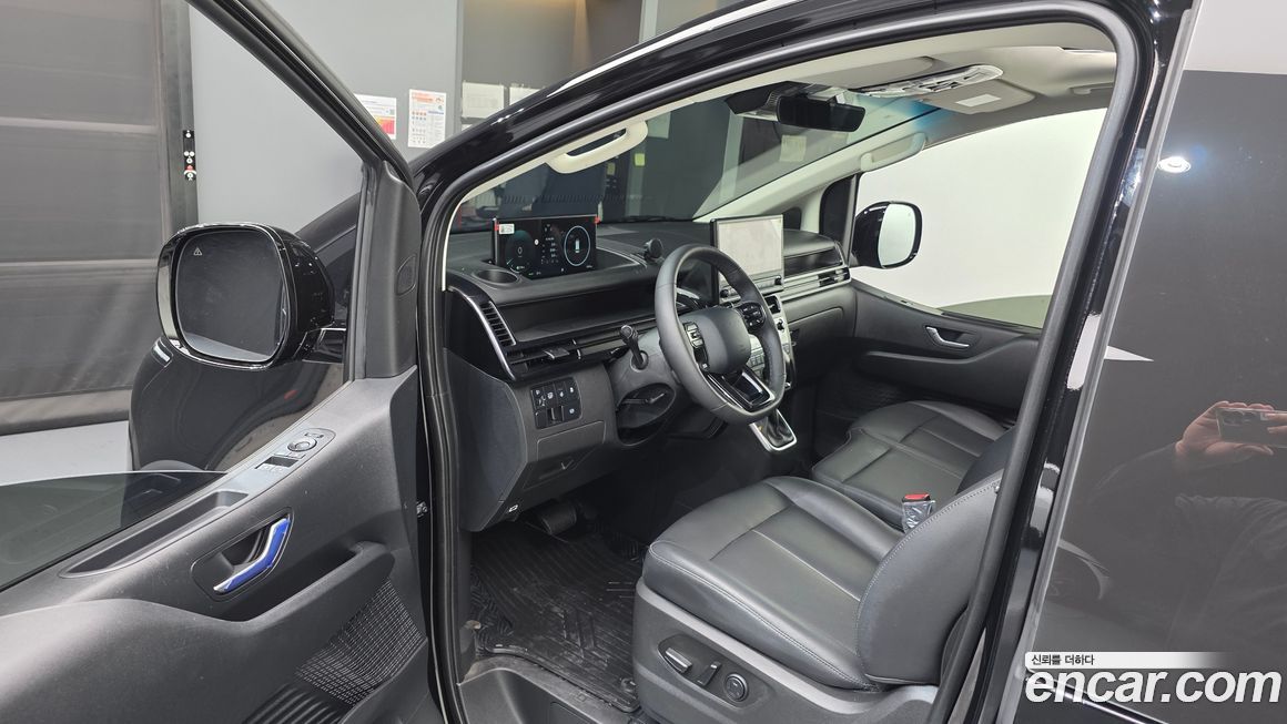 Hyundai Staria 2026