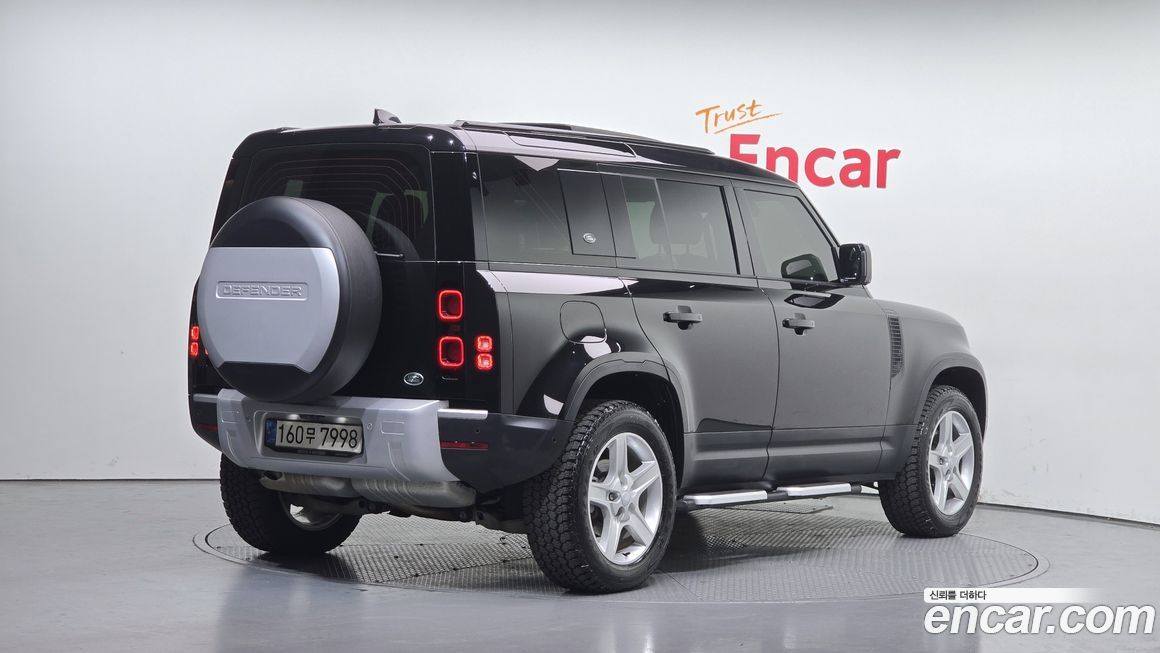 Land Rover Defender 2022