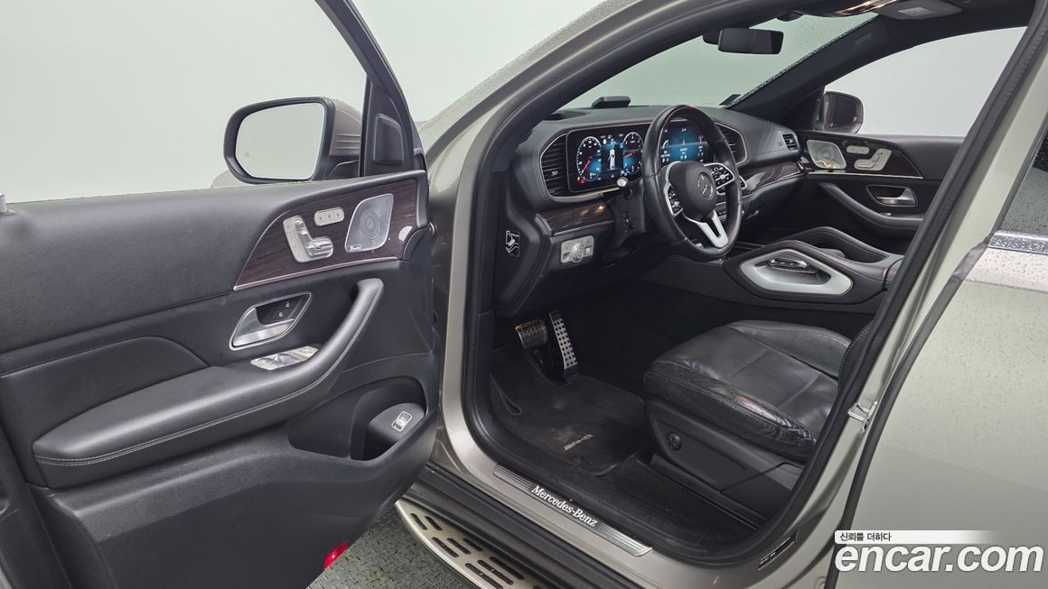 Mercedes-Benz GLE-Class 2021