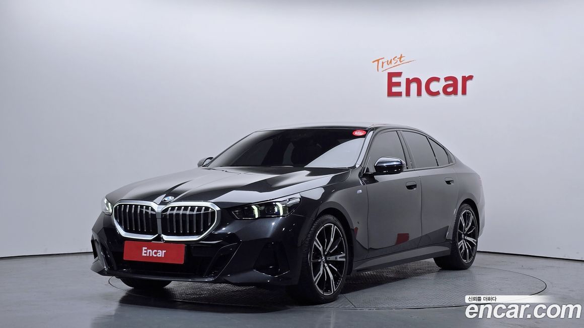 BMW 5-Series 2024