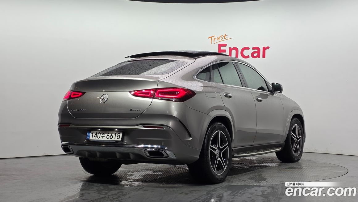 Mercedes-Benz GLE-Class 2021