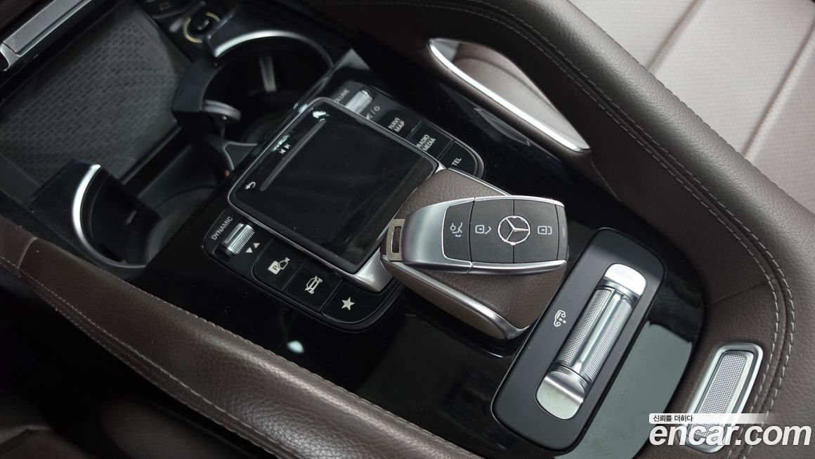 Mercedes-Benz GLE-Class 2021