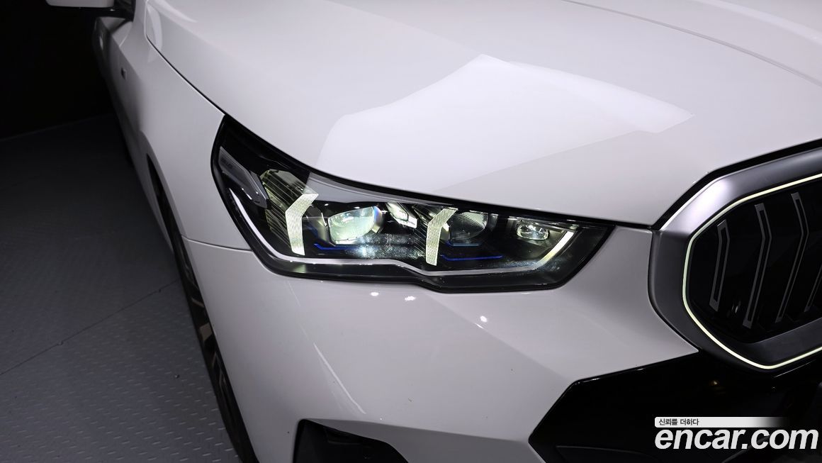 BMW 5-Series 2024