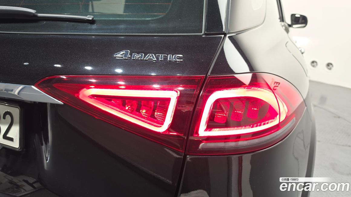 Mercedes-Benz GLE-Class 2021