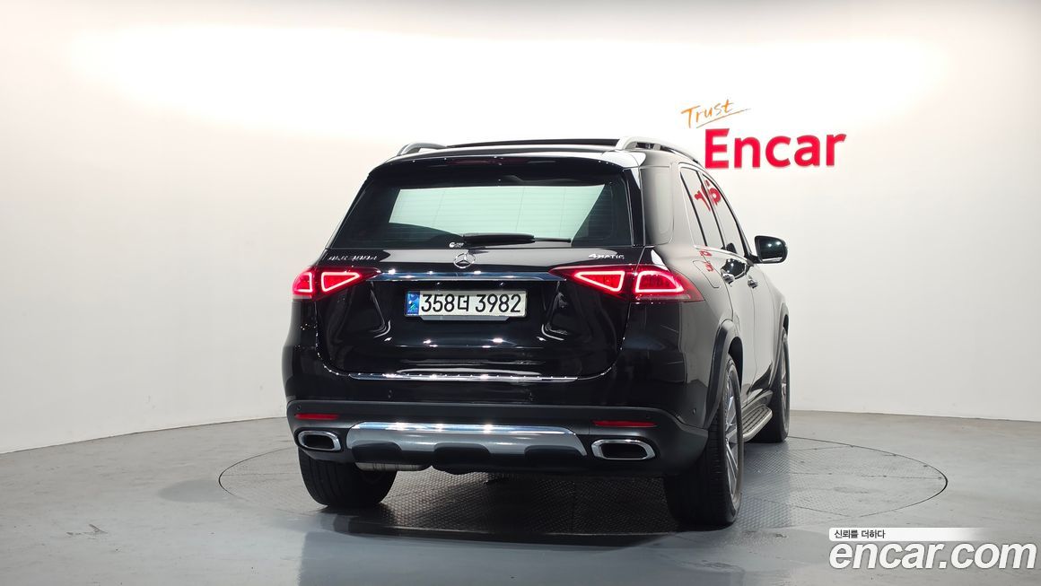 Mercedes-Benz GLE-Class 2021