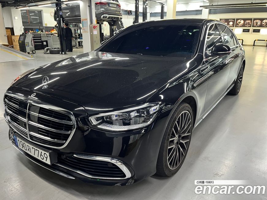 Mercedes-Benz S-Class 2023