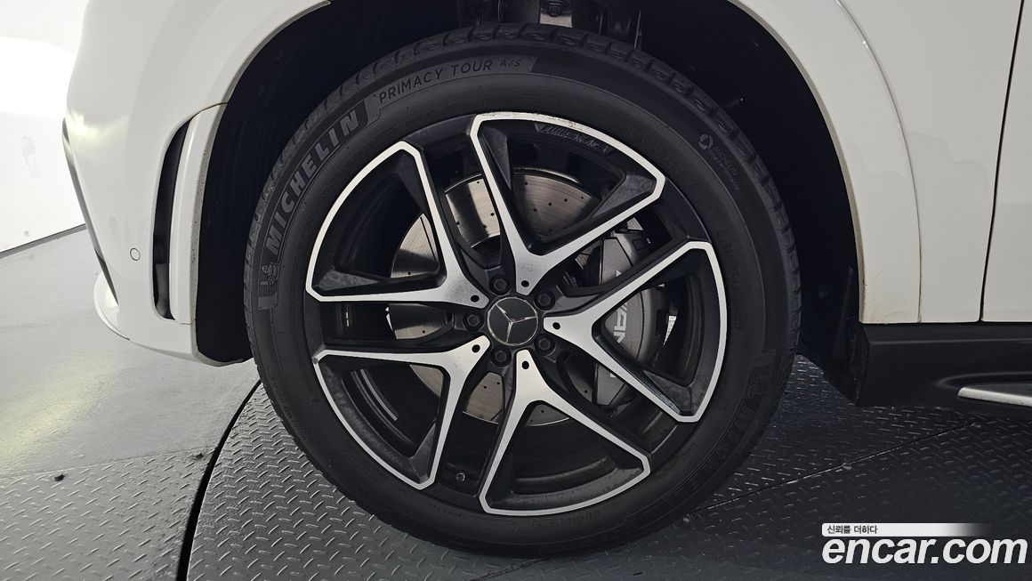 Mercedes-Benz GLE-Class 2020