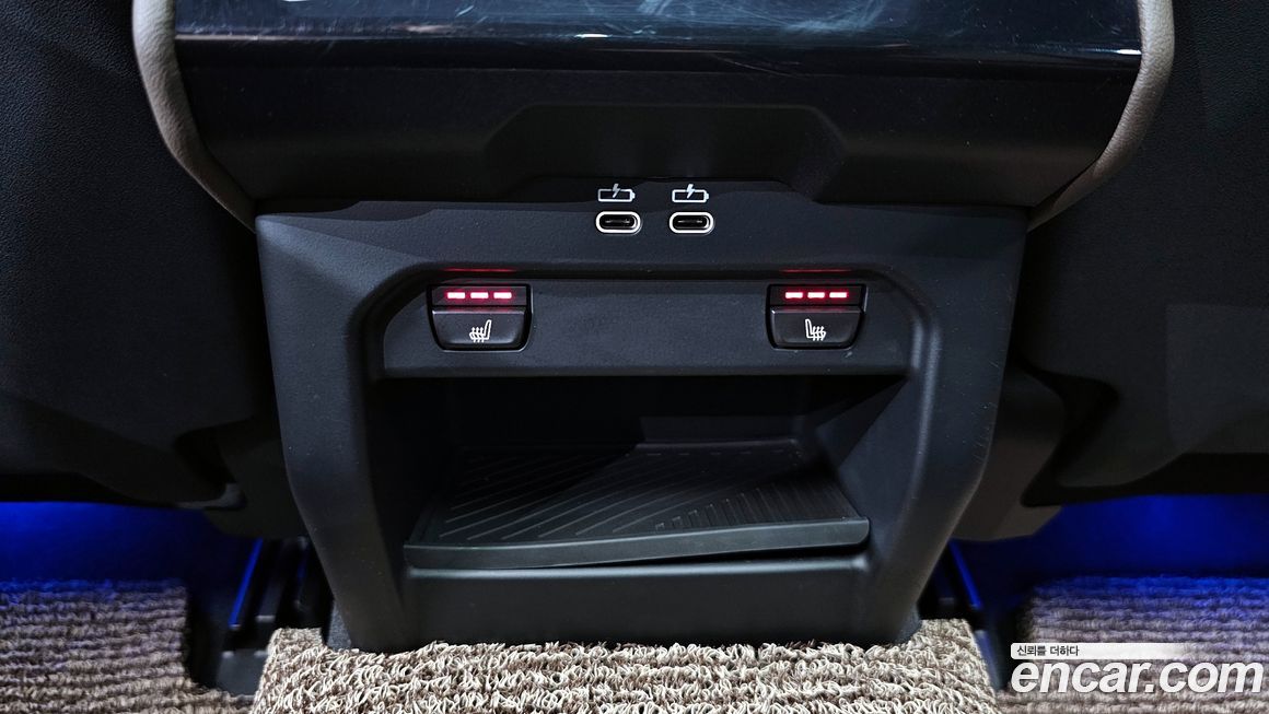 BMW 5-Series 2024