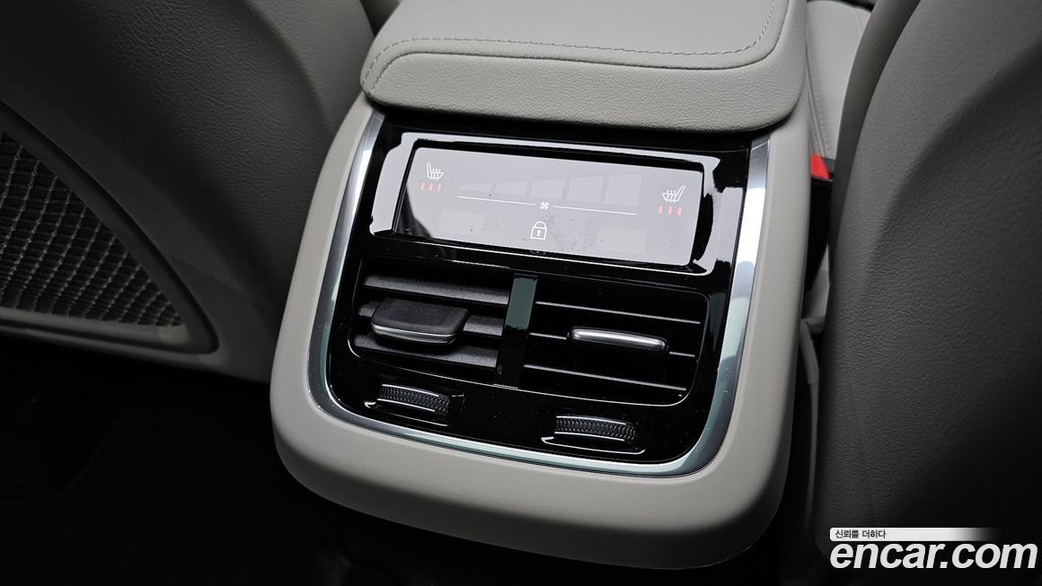 Volvo XC60 2026