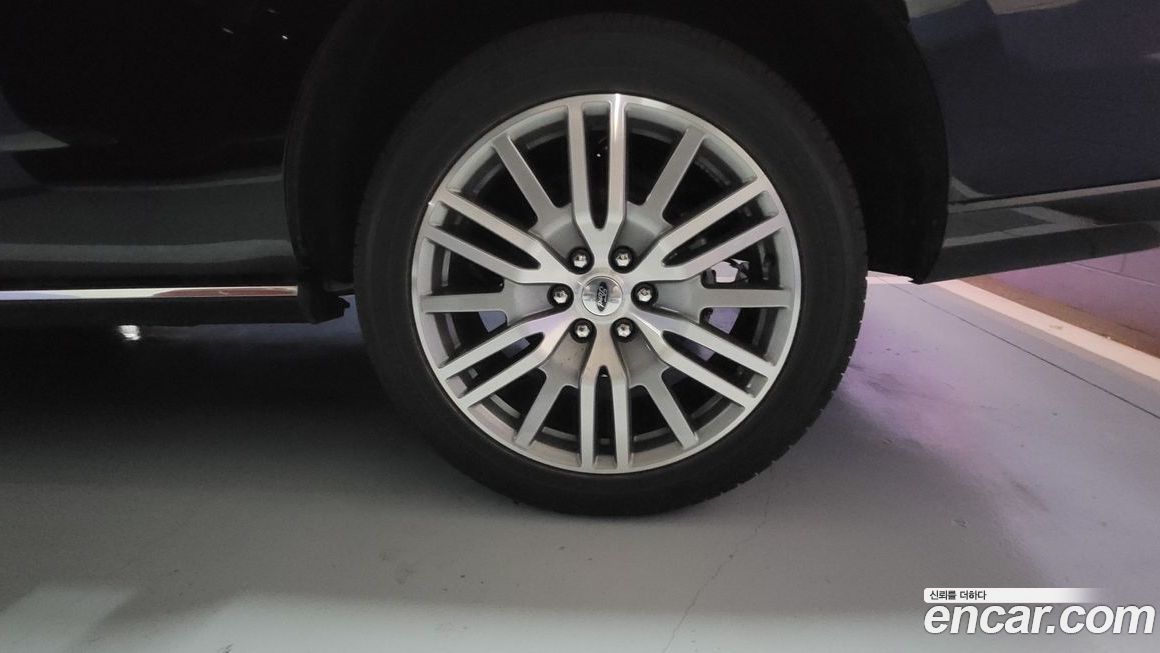 Ford Expedition 2023