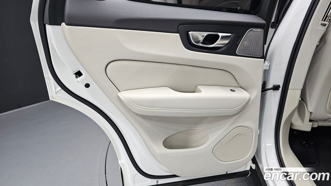 Volvo XC60 2026