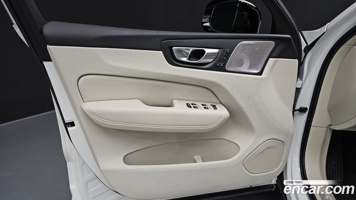 Volvo XC60 2026