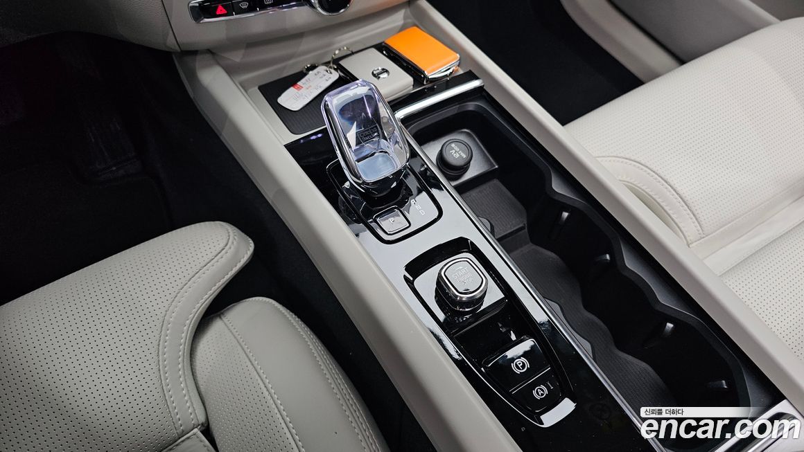 Volvo XC60 2026