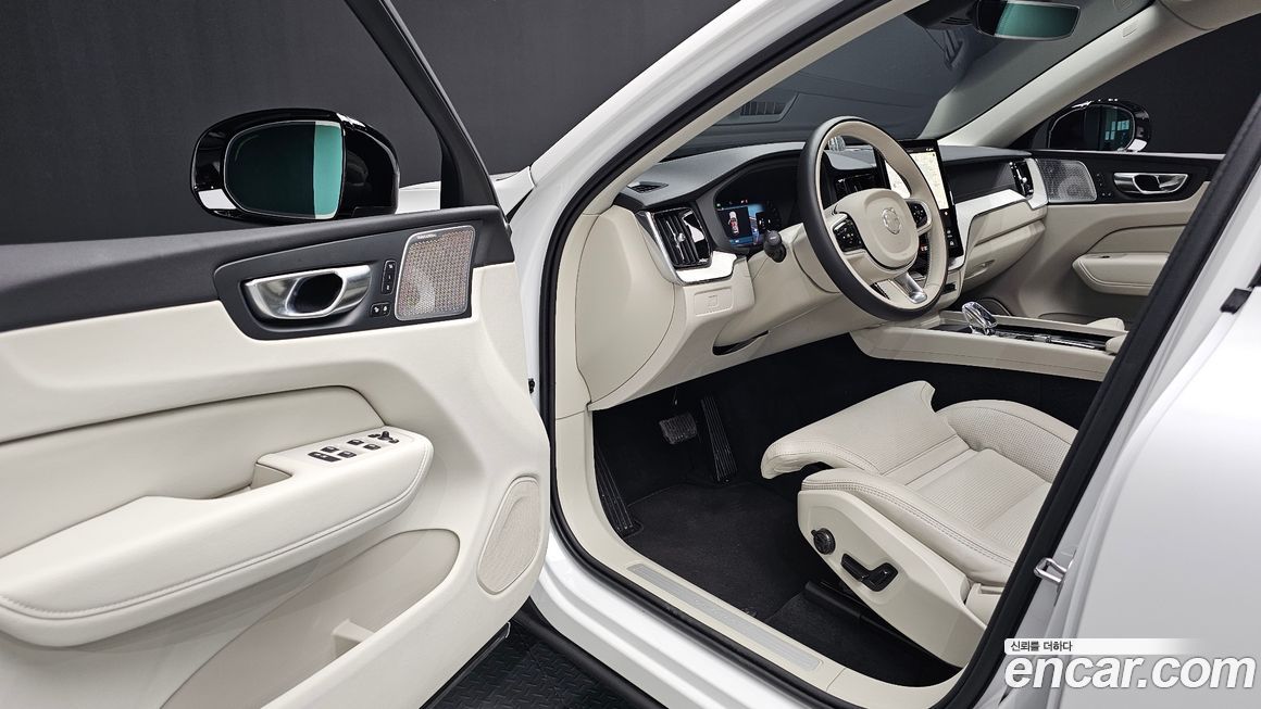 Volvo XC60 2026