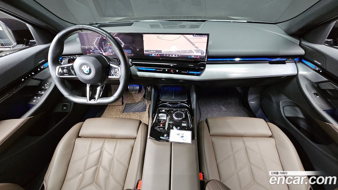 BMW 5-Series 2024