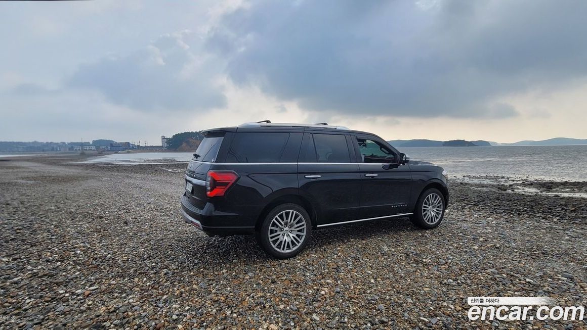 Ford Expedition 2023