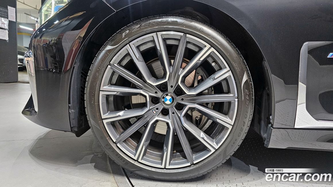BMW 7-Series 2022