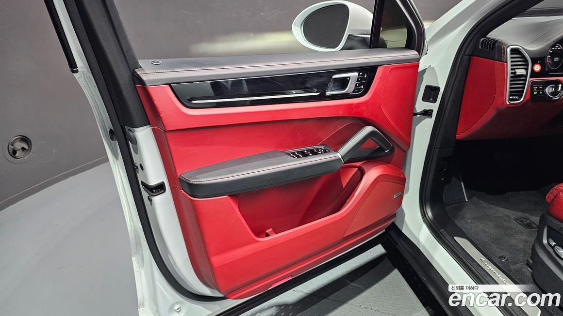 Porsche Cayenne 2020