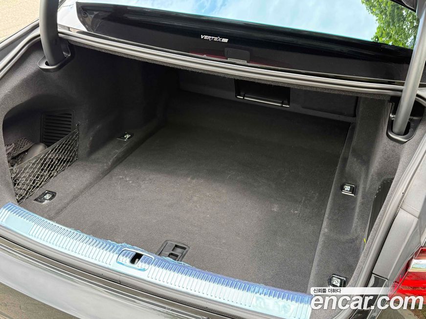 Audi A8 2023