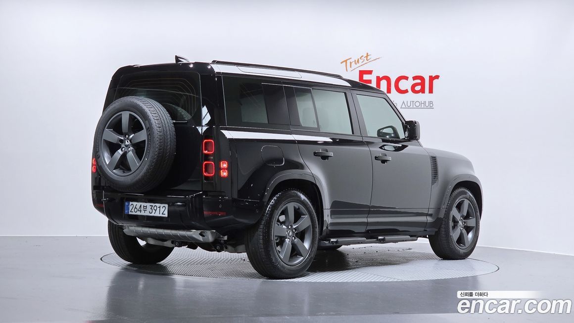 Land Rover Defender 2025