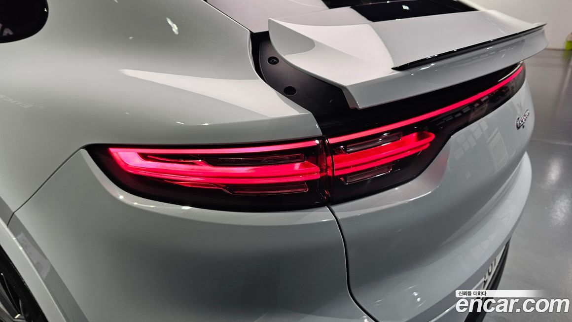 Porsche Cayenne 2020