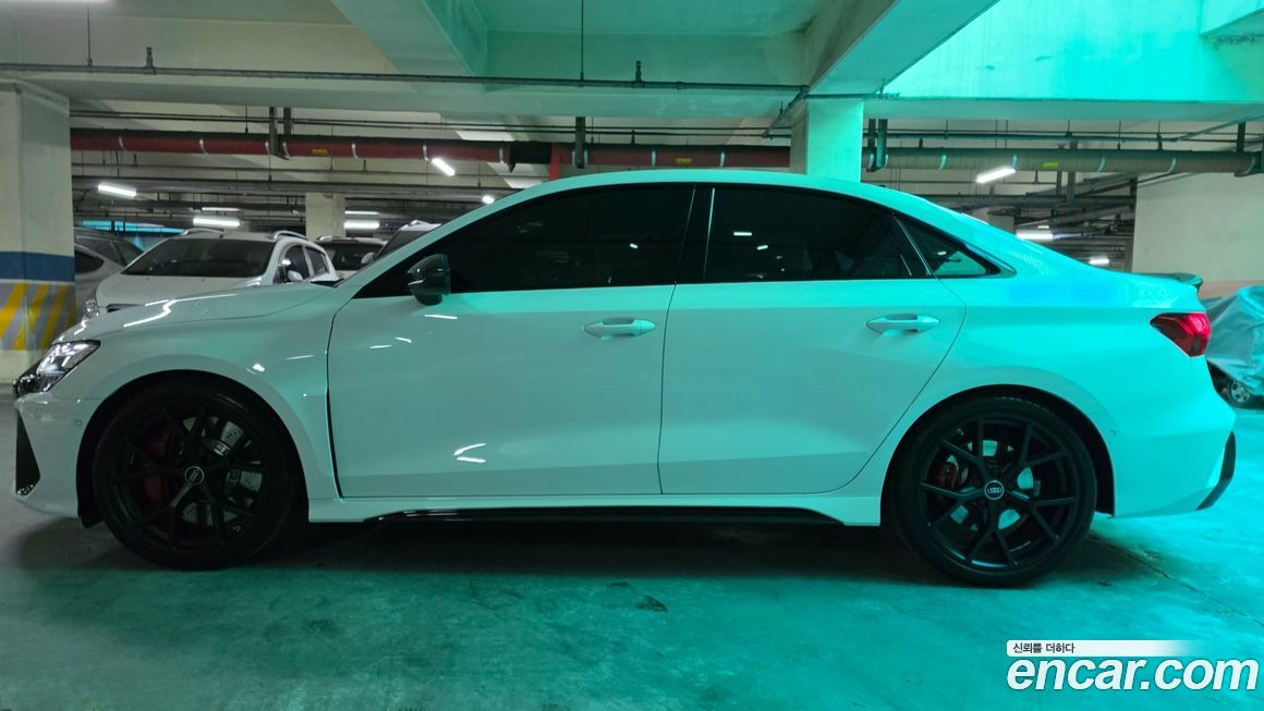Audi RS3 2025